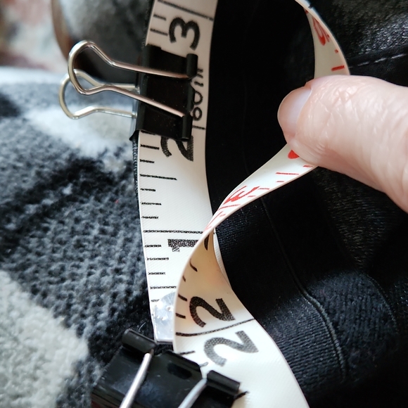 Superman Hat, Sz Sm Logo is Black w White trim, Hat is Grey,6 Air Vents - Picture 7 of 7